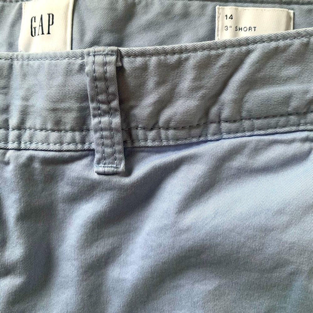 Like new gently worn Gap City Short 3” inseam